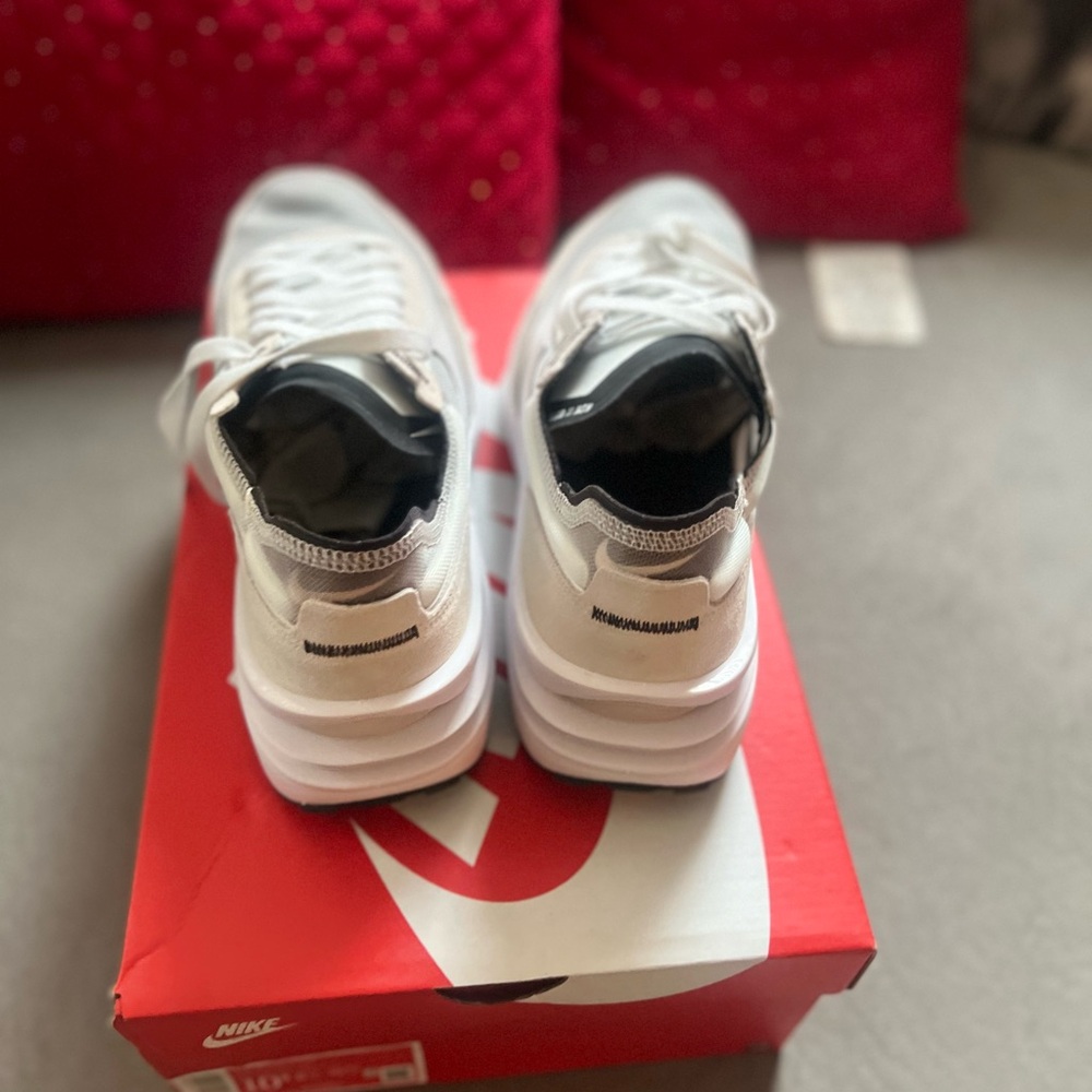 10.5 Nike Waffle One